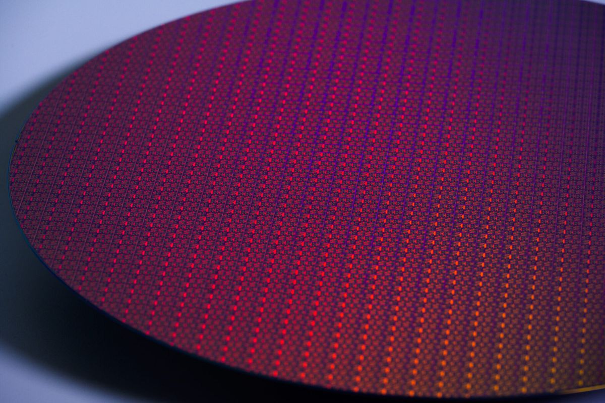 Intel's Wafer Dependency on TSMC Remains a Surprise