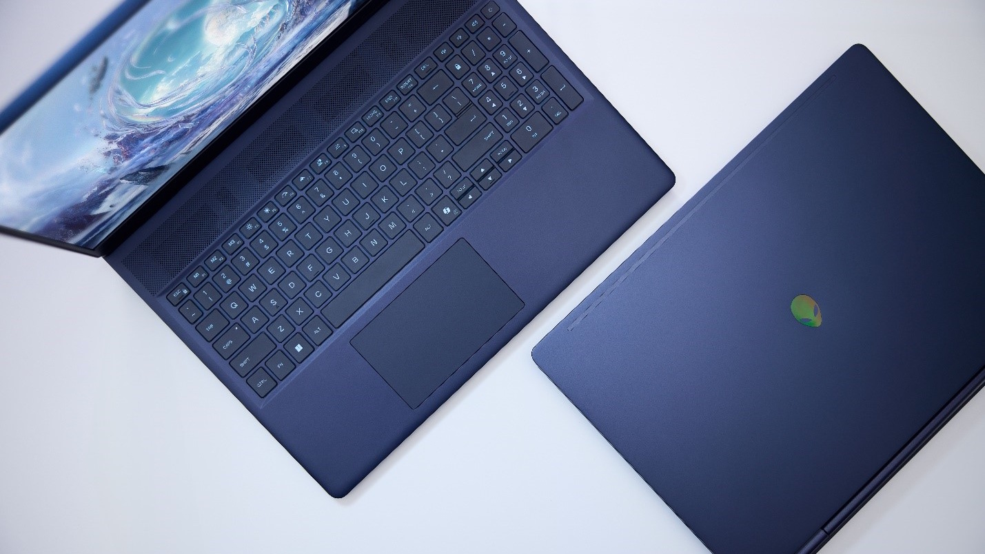 Alienware's New Aurora Laptops Feature Sleek and Minimalist Design