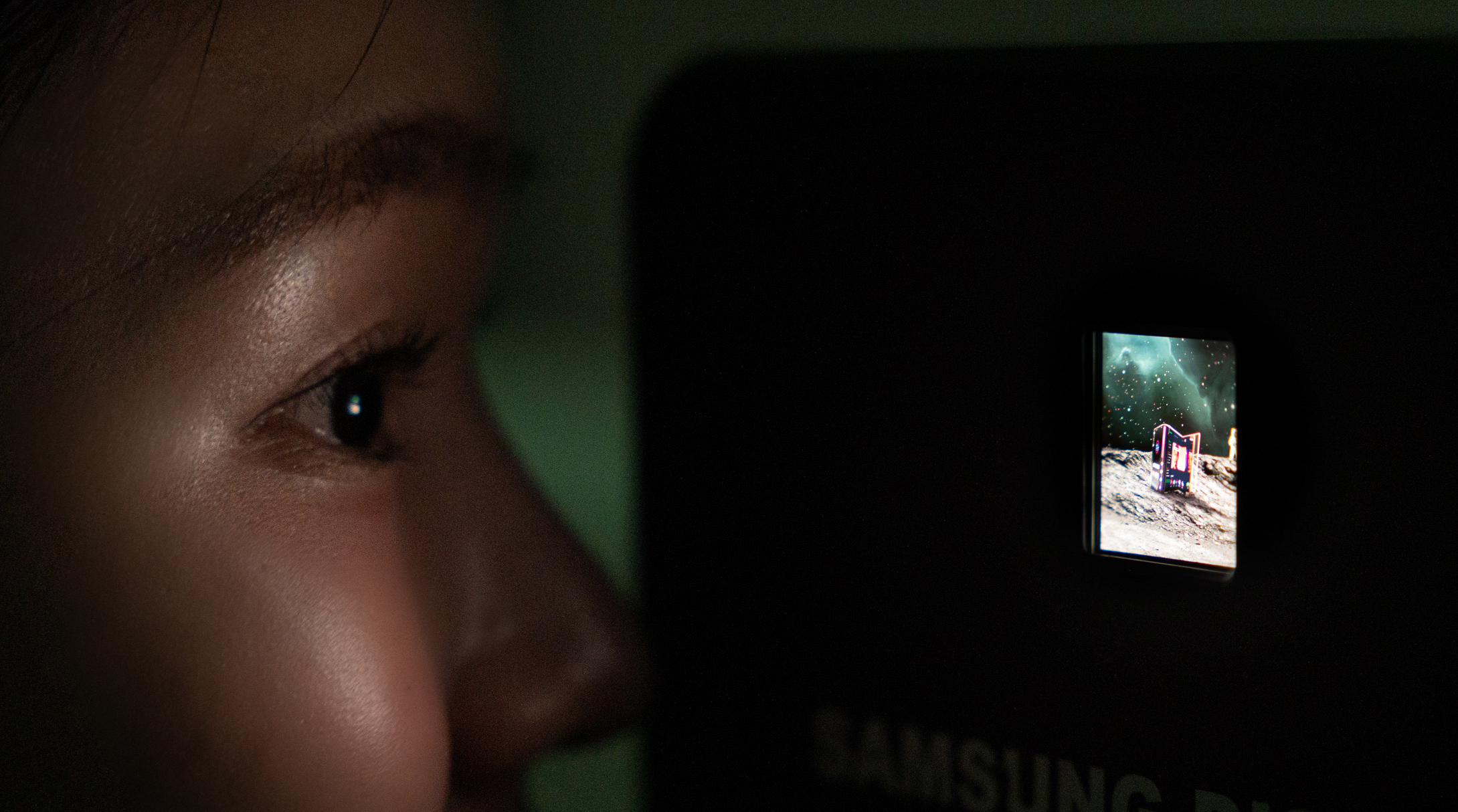 Samsung Unveils Mind-Blowing OLED Panels for VR with Incredible Specs