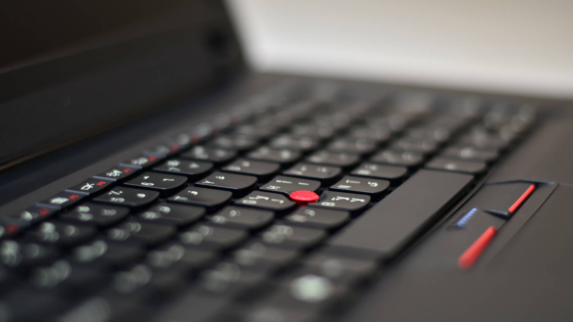 Revamping Vintage ThinkPads: A Modern Upgrade