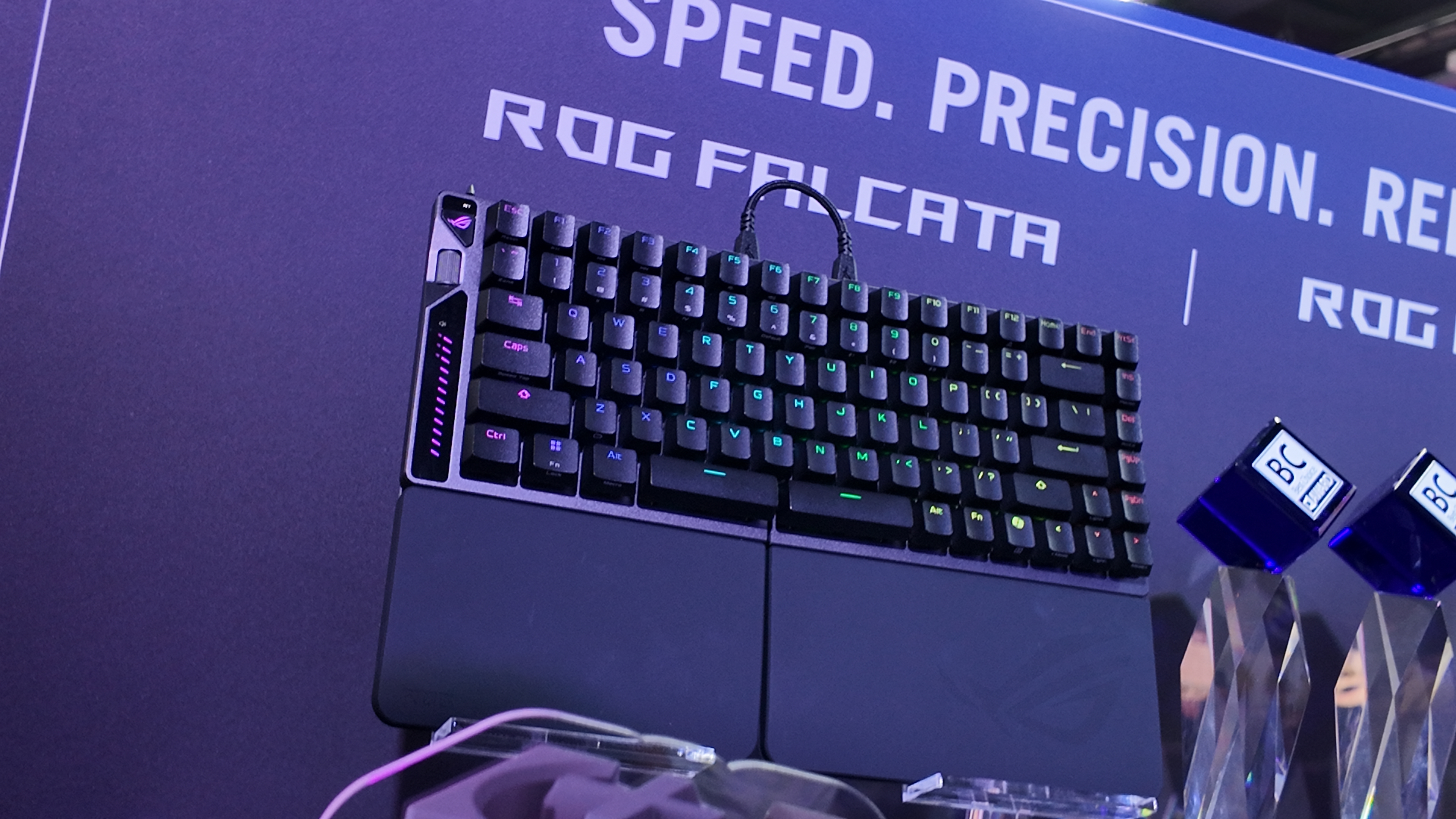 Asus Introduces Innovative Features with the ROG Falcata Ergonomic Keyboard