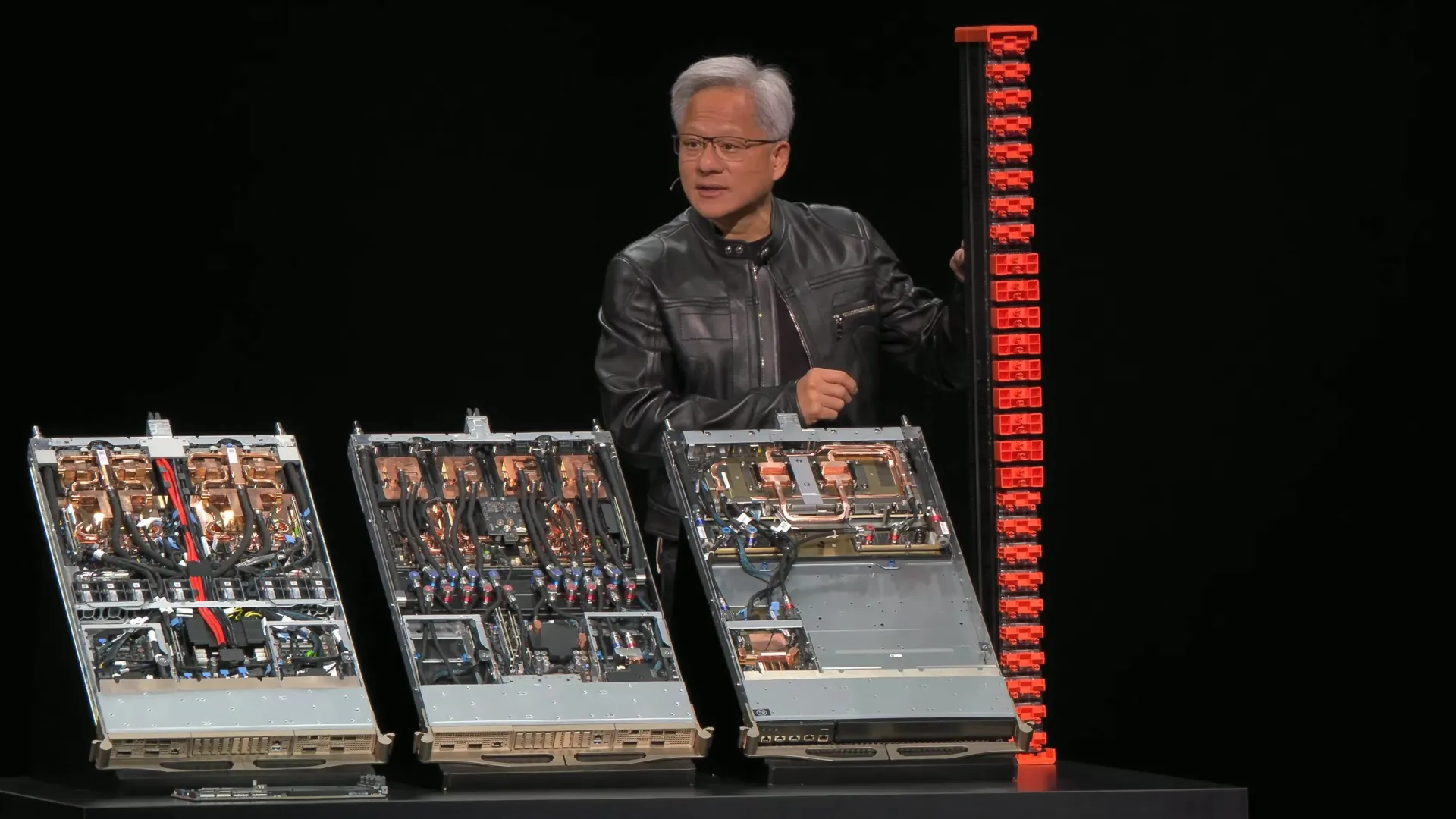 Nvidia's Jen-Hsun Huang Claims New NVLink Tech Exceeds Entire Internet's Data Traffic