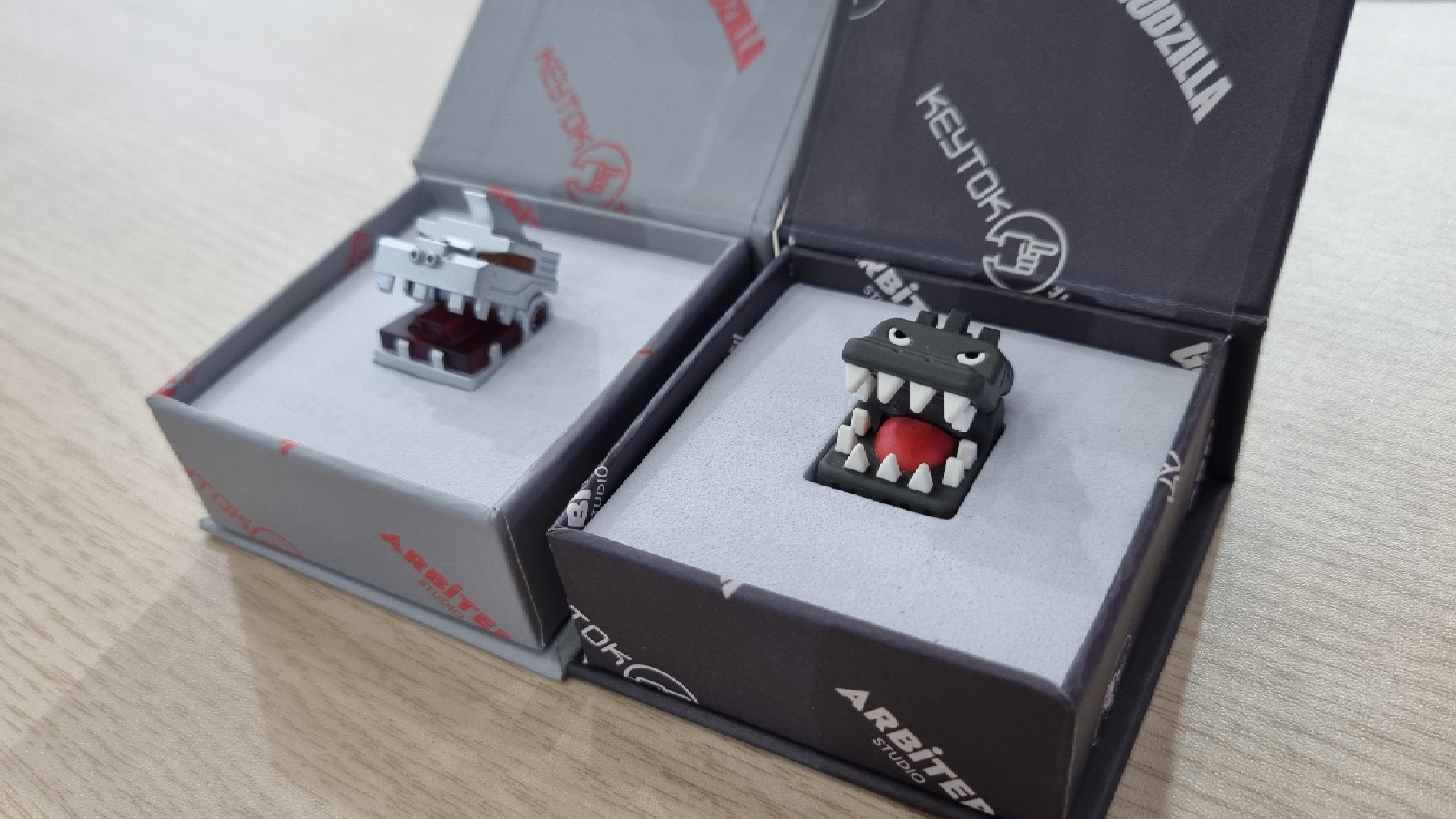 Godzilla and Mechagodzilla Keycaps: A Must-Have for Fans