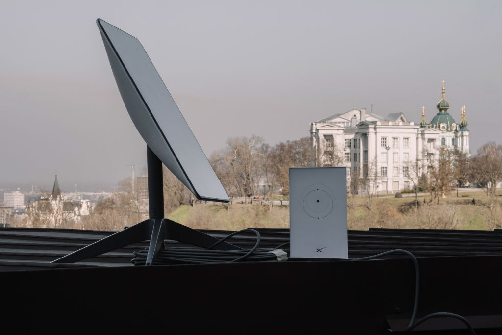 Starlink Satellites Disrupt Radio Astronomy Observations