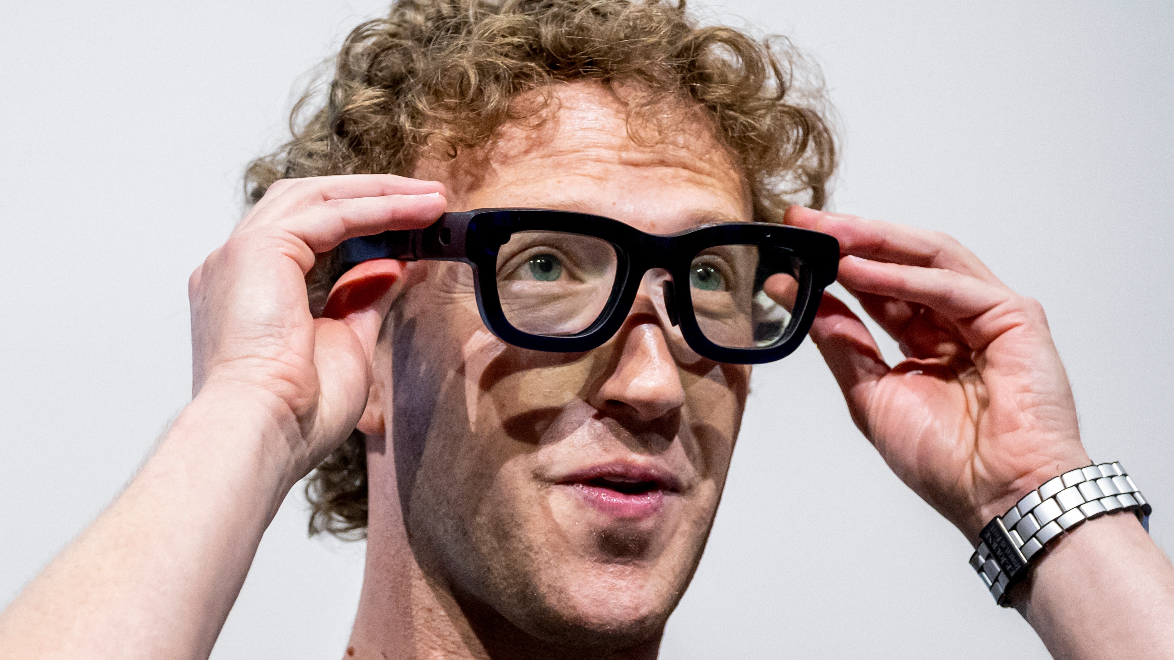Zuckerberg Warns of Cognitive Disadvantage Without AI Glasses