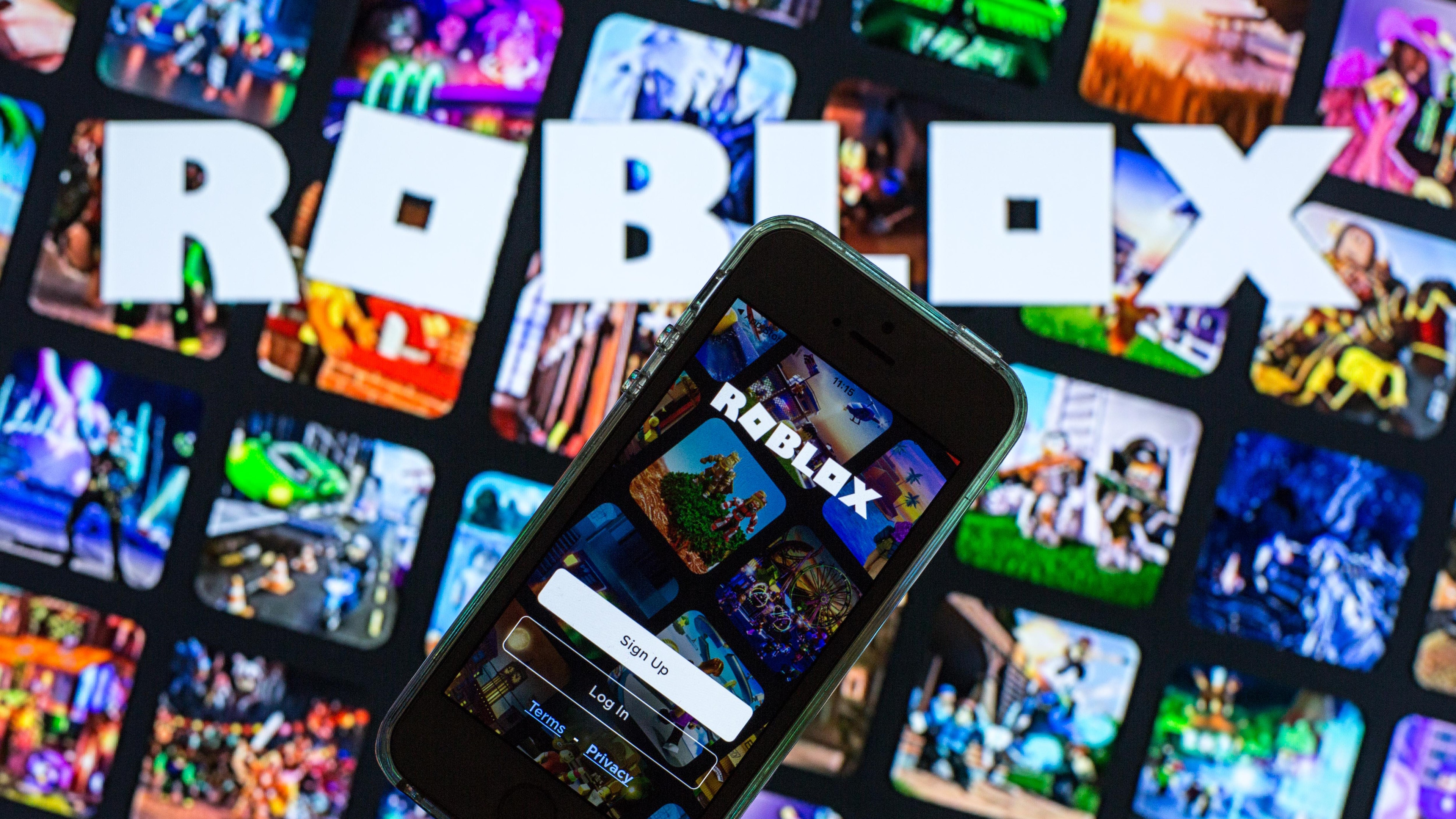 Roblox Addresses Controversy Over Ban of Vigilante YouTuber