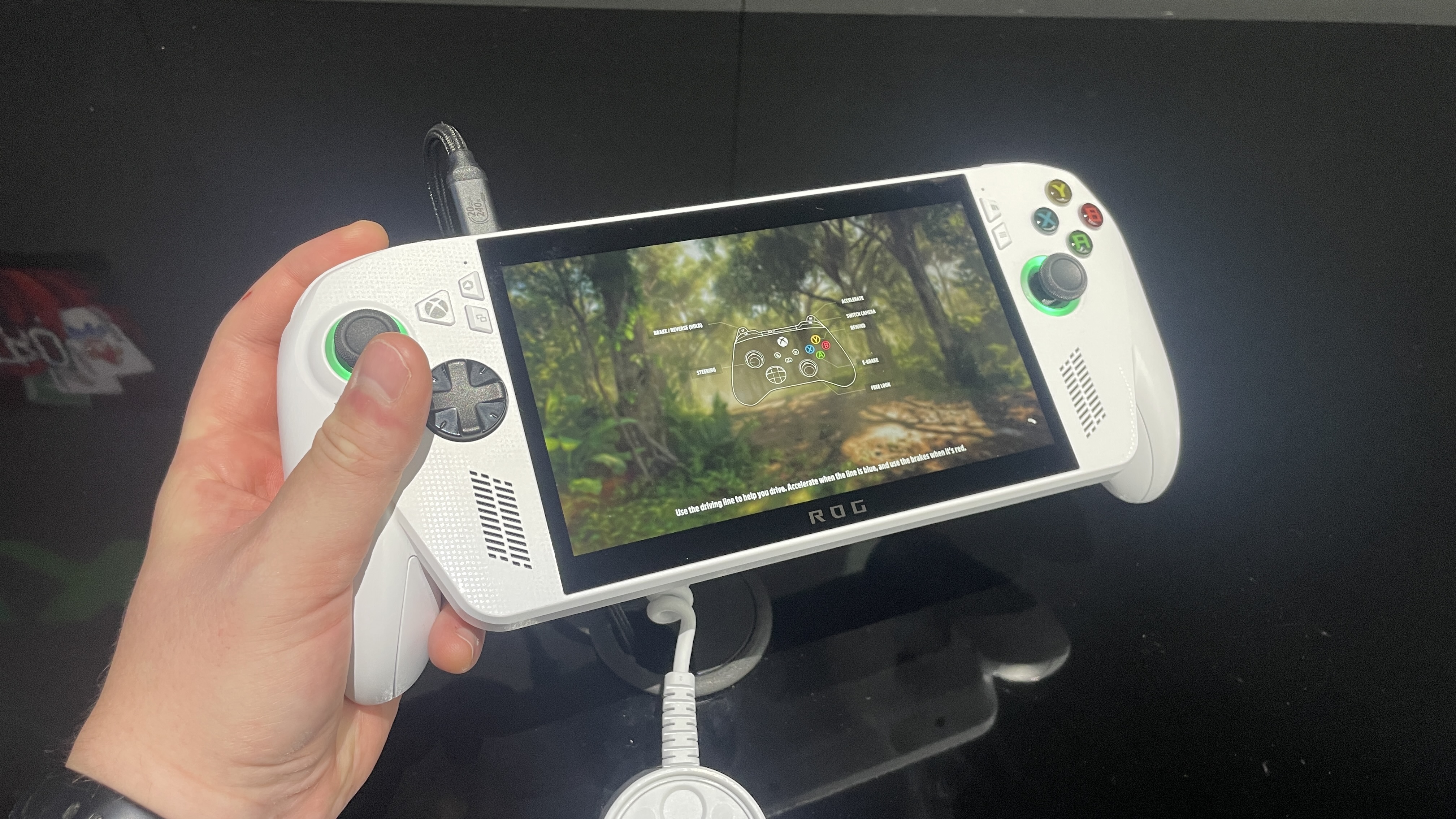 My Experience with the ROG Xbox Ally: Comfort Redefined