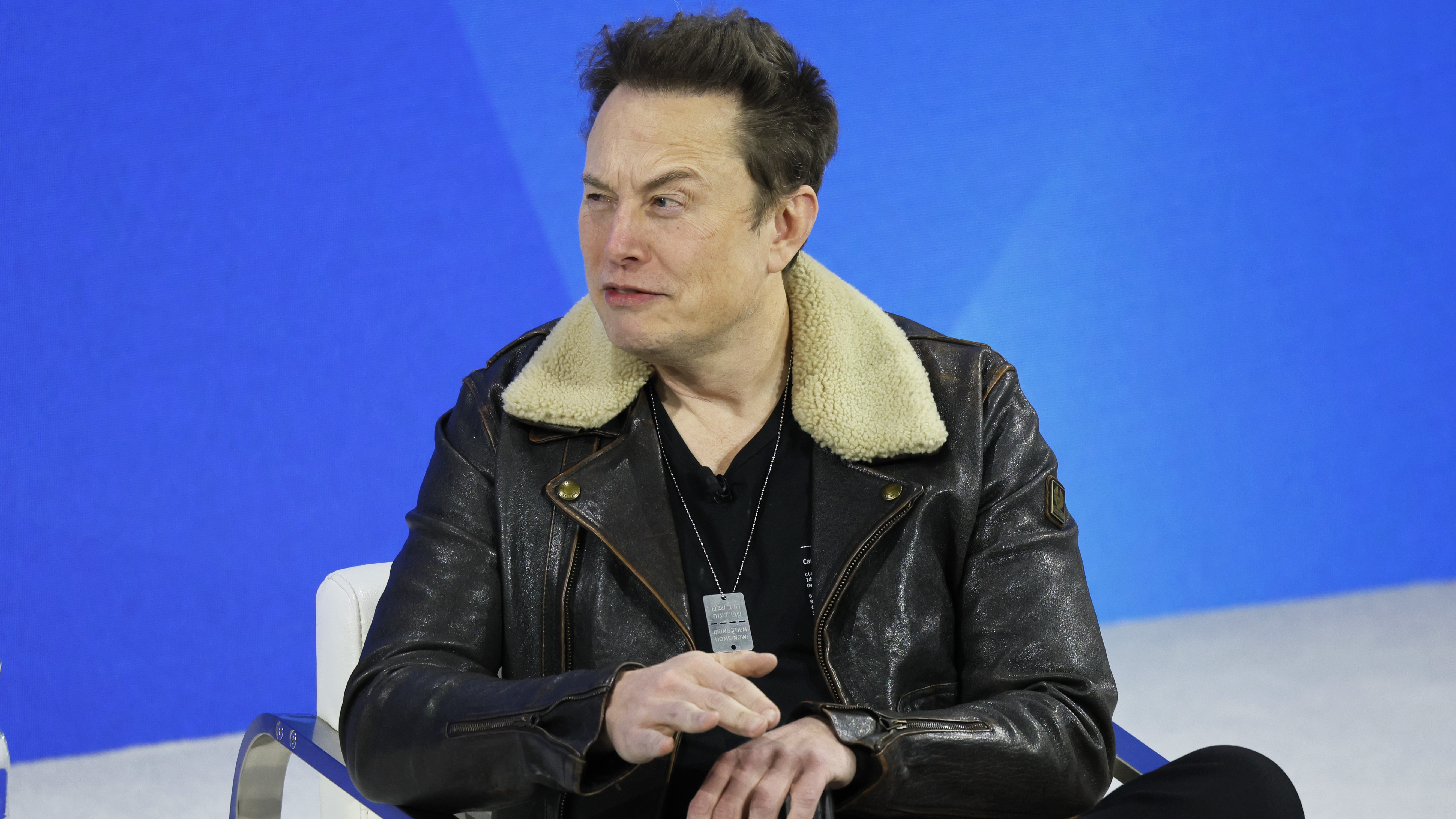 Elon Musk's xAI Takes Legal Action Against Apple and OpenAI Over ChatGPT's iOS Monopoly