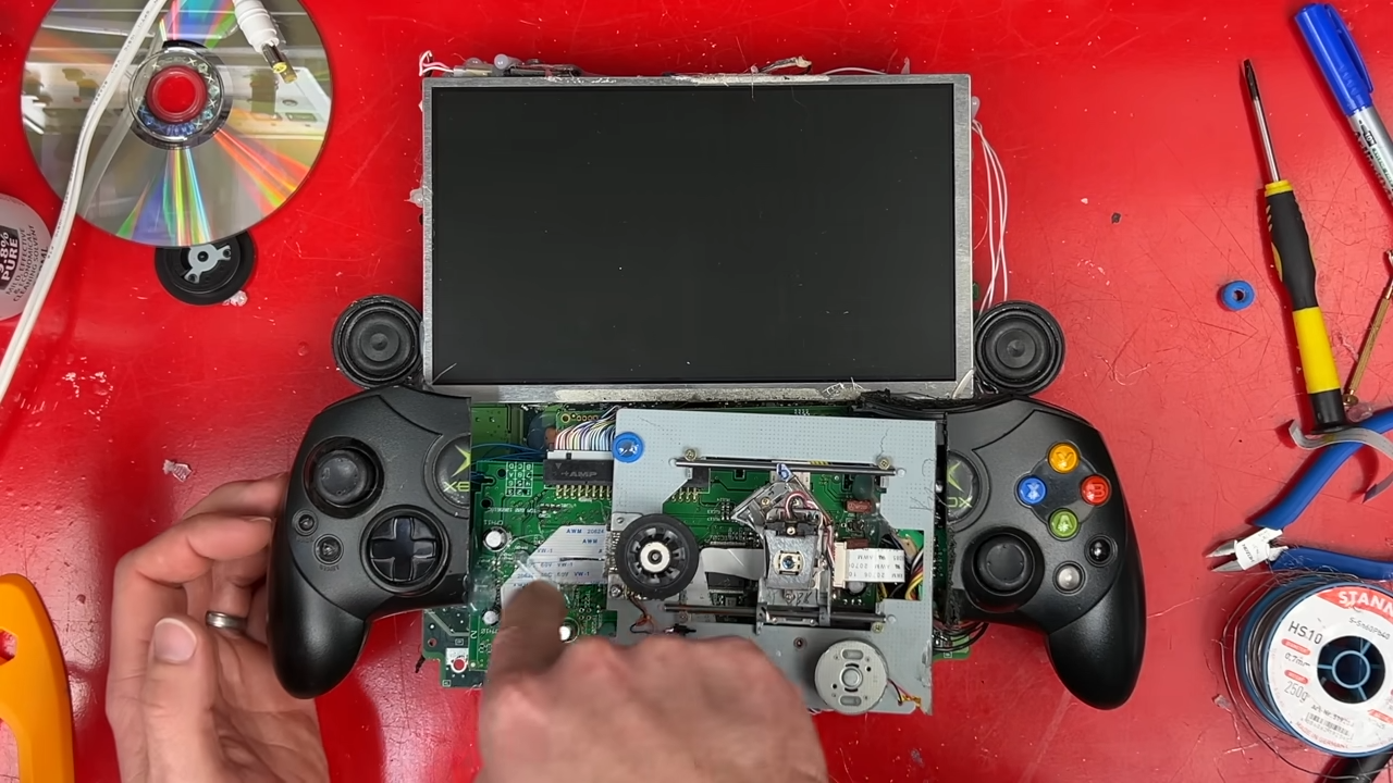 YouTuber Constructs 'Portable Monstrosity' Xbox Using Hot Glue and a Hacksaw