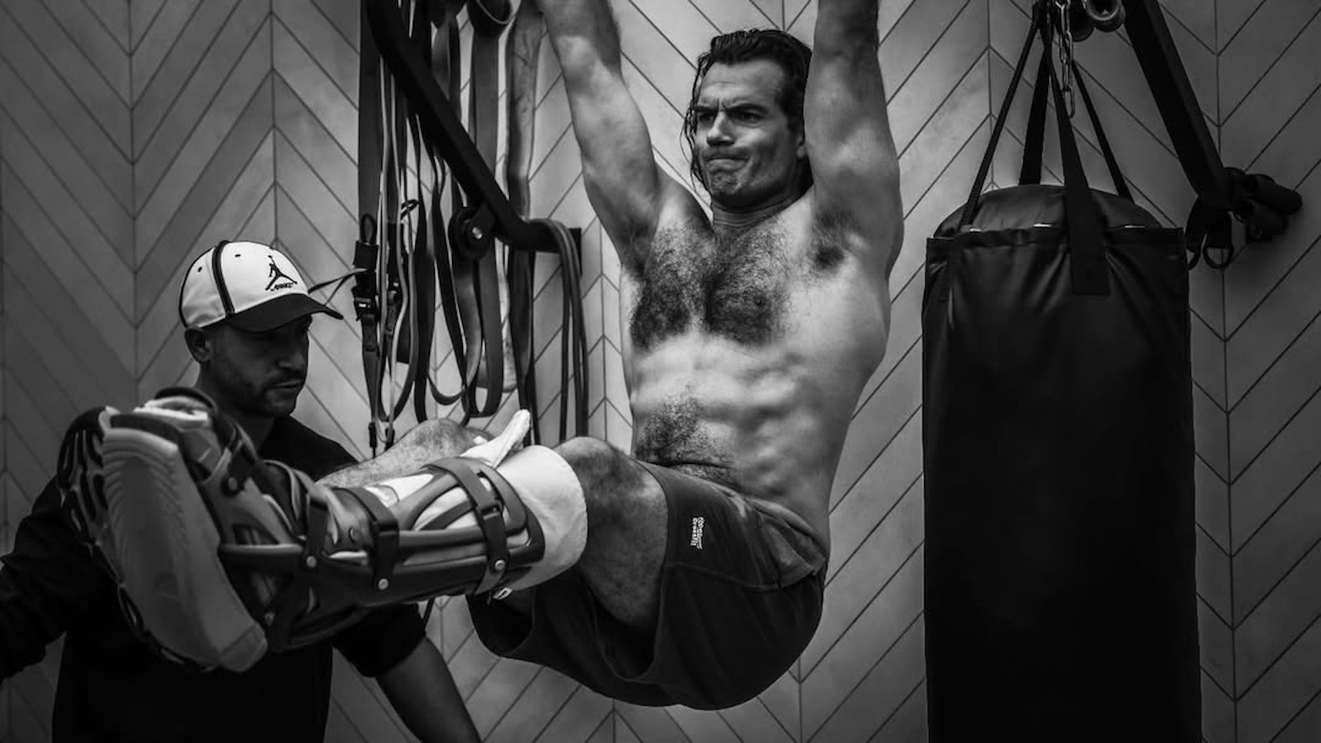 Henry Cavill Shows Off Impressive Physique and Deep Knowledge of Planescape: Torment in Latest Instagram Post