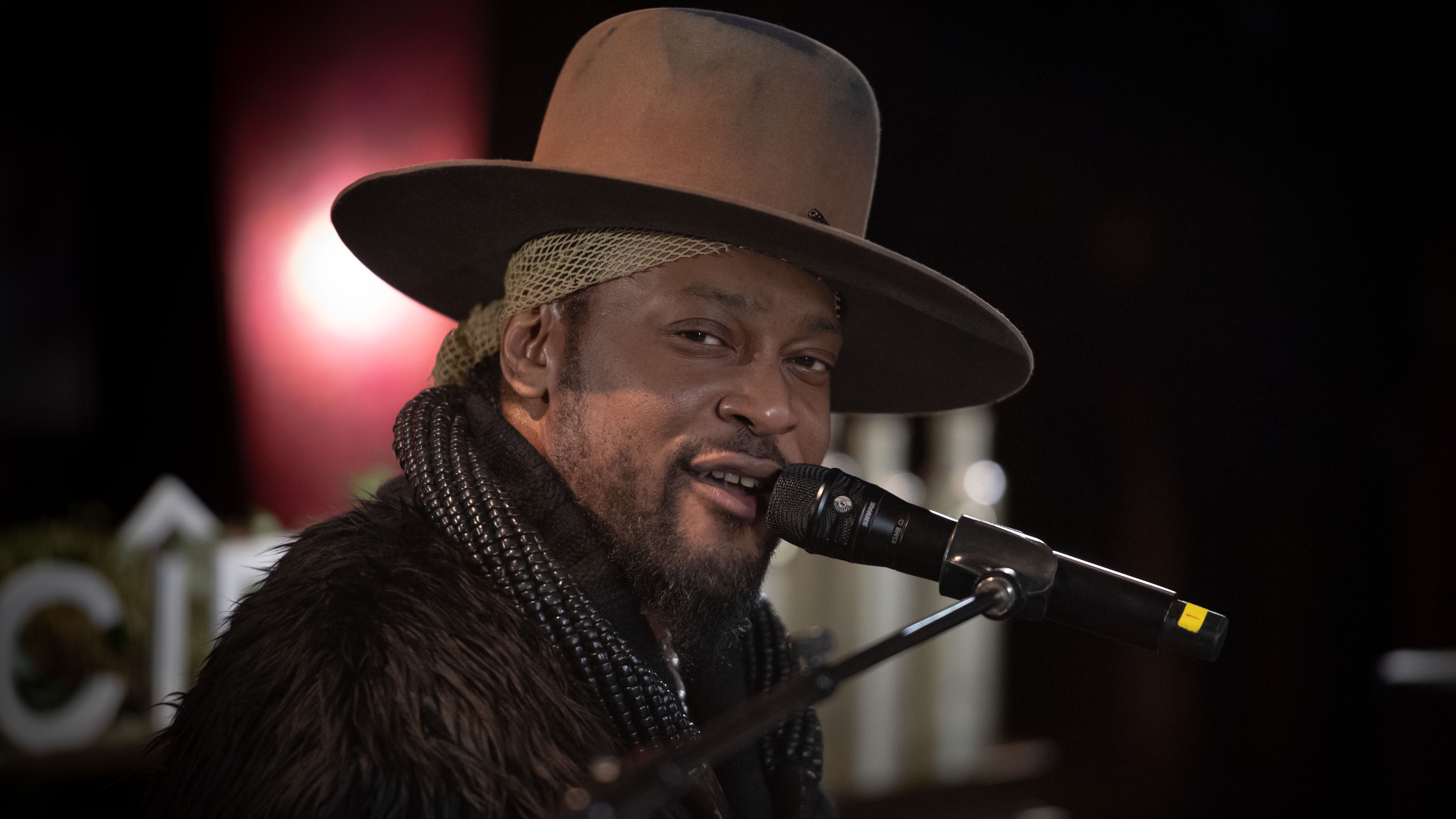 Rockstar Honors D'Angelo, A Musical Legend in Red Dead Redemption 2