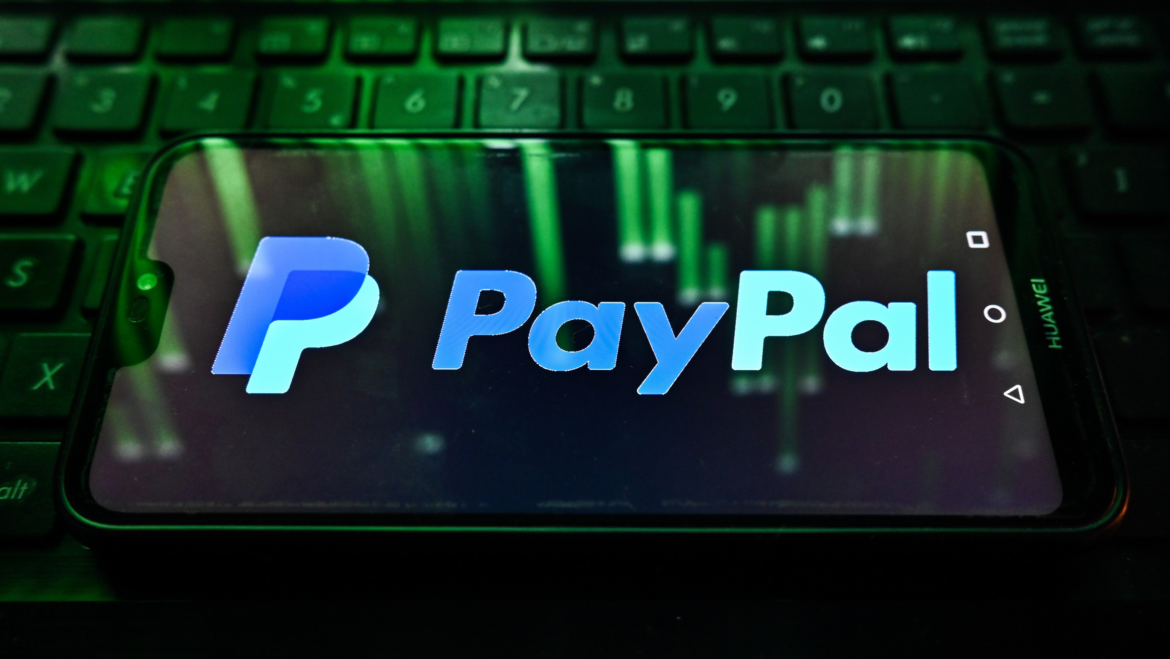 Paxos Mistake: $300 Trillion in Stablecoins Minted by PayPal's Crypto Partner
