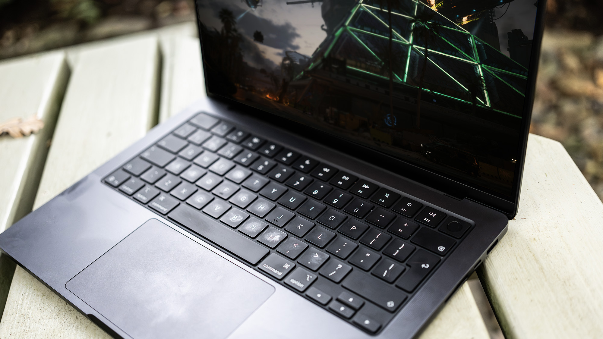 Intel's Surprising Comeback with Apple's M-Series Chips in 2027