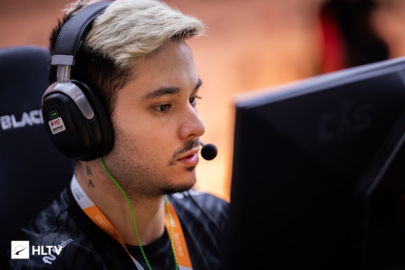 RED Canids Sign felps, Reuniting Him with coldzera