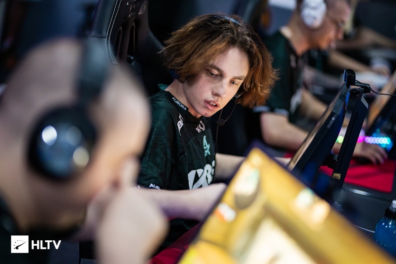 Vladislav 'lattykk' Vydrin Returns to 1win Roster