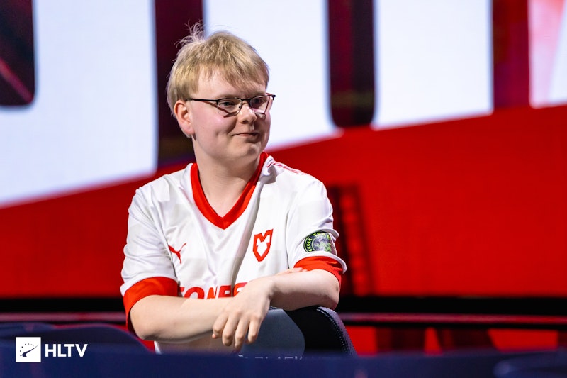 Jimpphat Achieves Career-Best Rating as MOUZ Defeats FaZe in Copenhagen