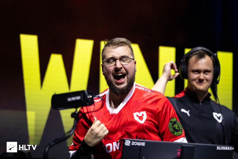 Torzsi: "I admire Molodoy's style; he reminds me of my past in tier two"