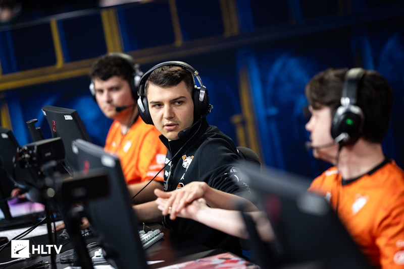 VP Secures Spot in BLAST Bounty 2025 Finals After Defeating FaZe