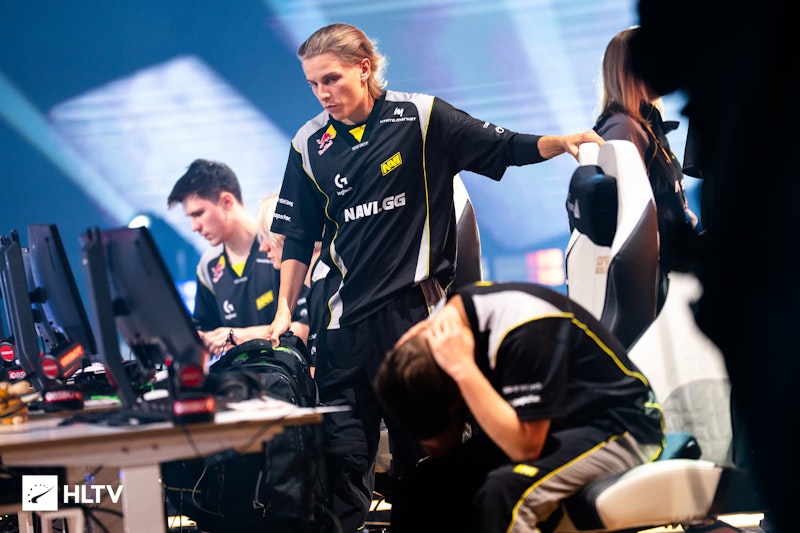 Aleksib Expresses Disappointment Amidst NAVI's Challenges