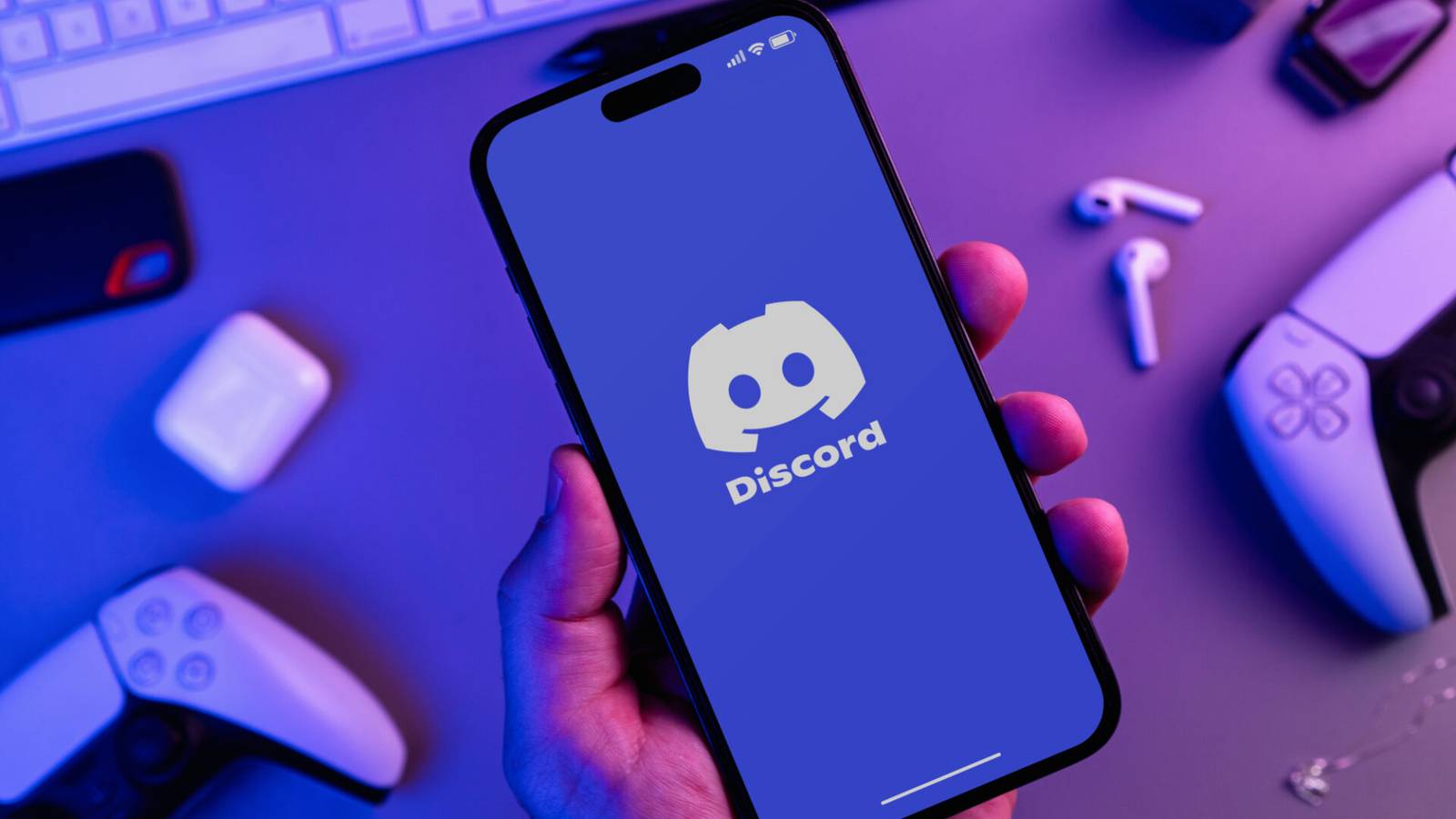 Impact of Customer Service Data Breach on Discord Users